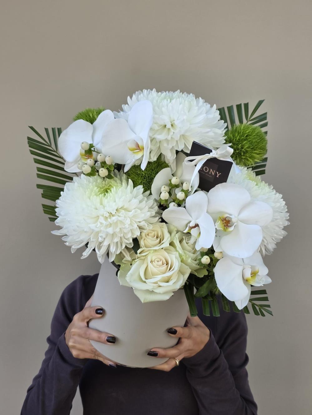 Pristine White Grace